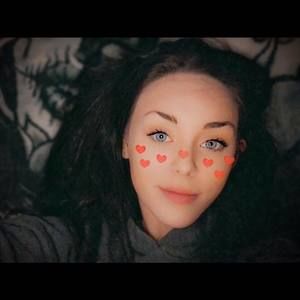 Meet your Posher, Kenz